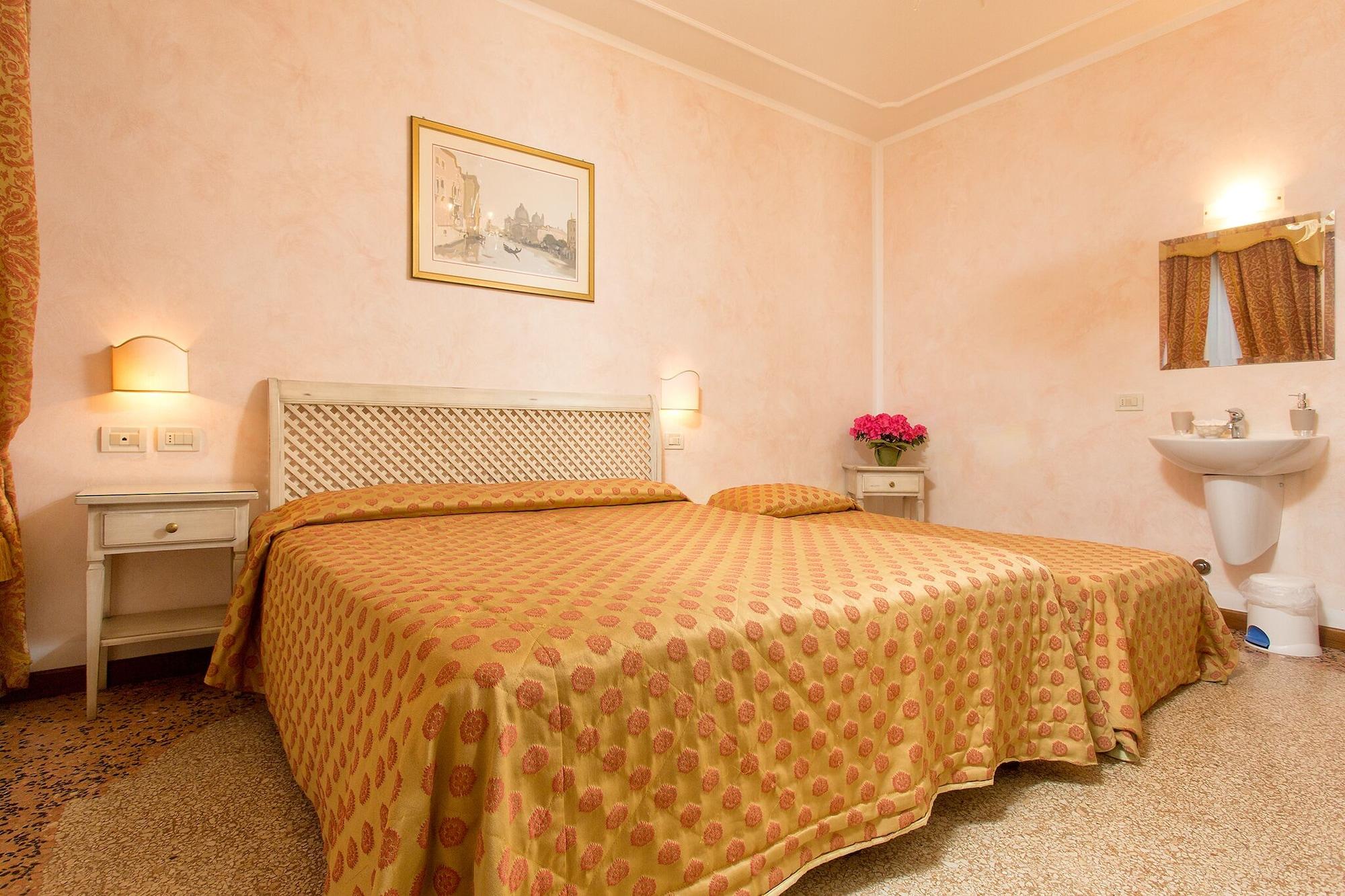 Casa Mimma Bed & Breakfast เวนิส ภายนอก รูปภาพ