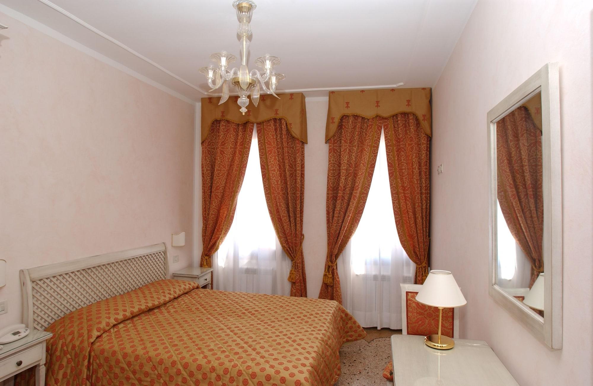 Casa Mimma Bed & Breakfast เวนิส ภายนอก รูปภาพ