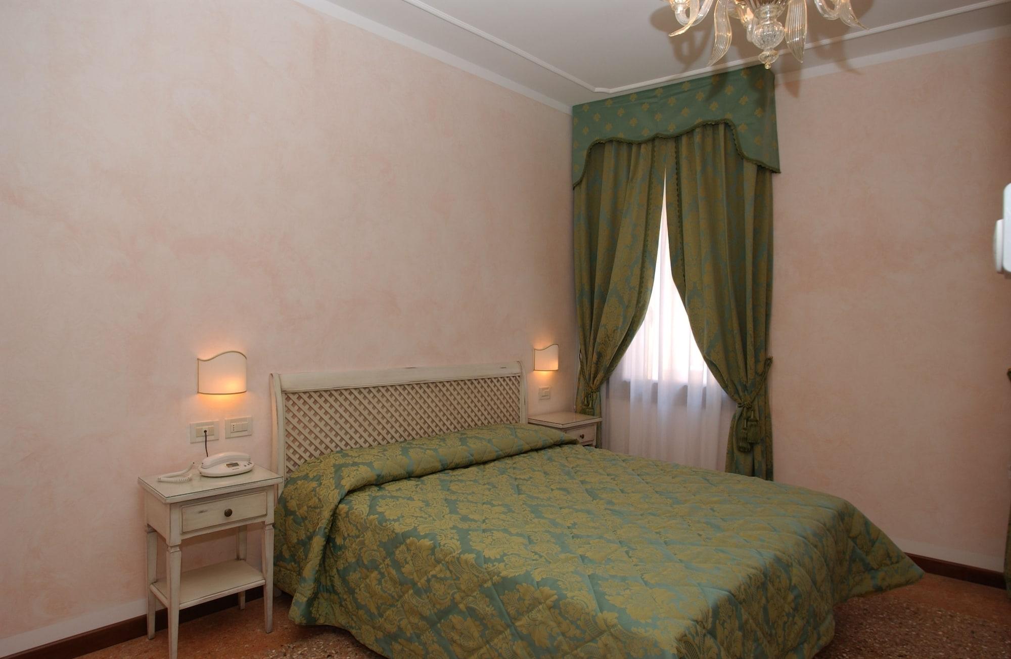 Casa Mimma Bed & Breakfast เวนิส ภายนอก รูปภาพ