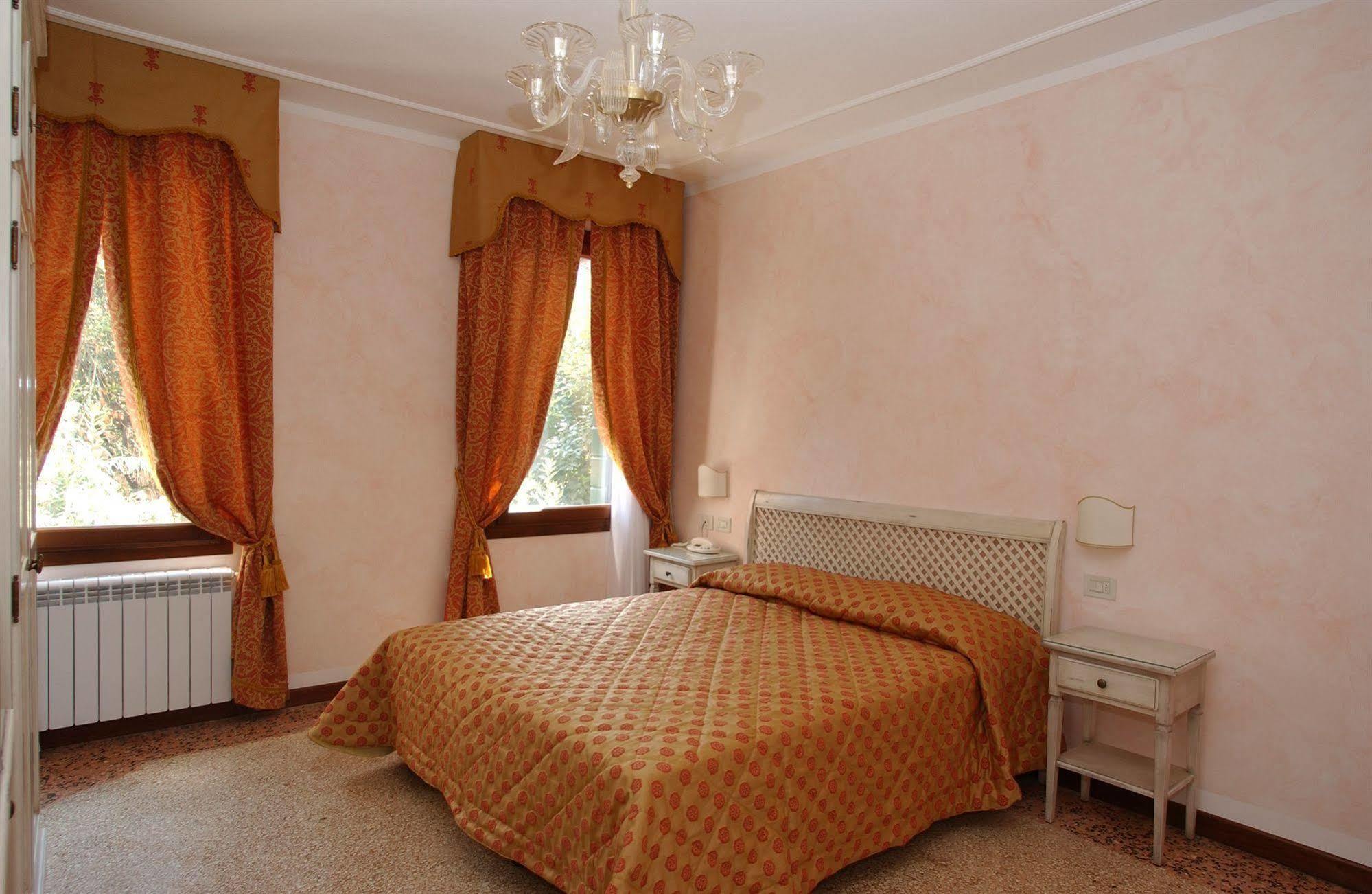 Casa Mimma Bed & Breakfast เวนิส ภายนอก รูปภาพ
