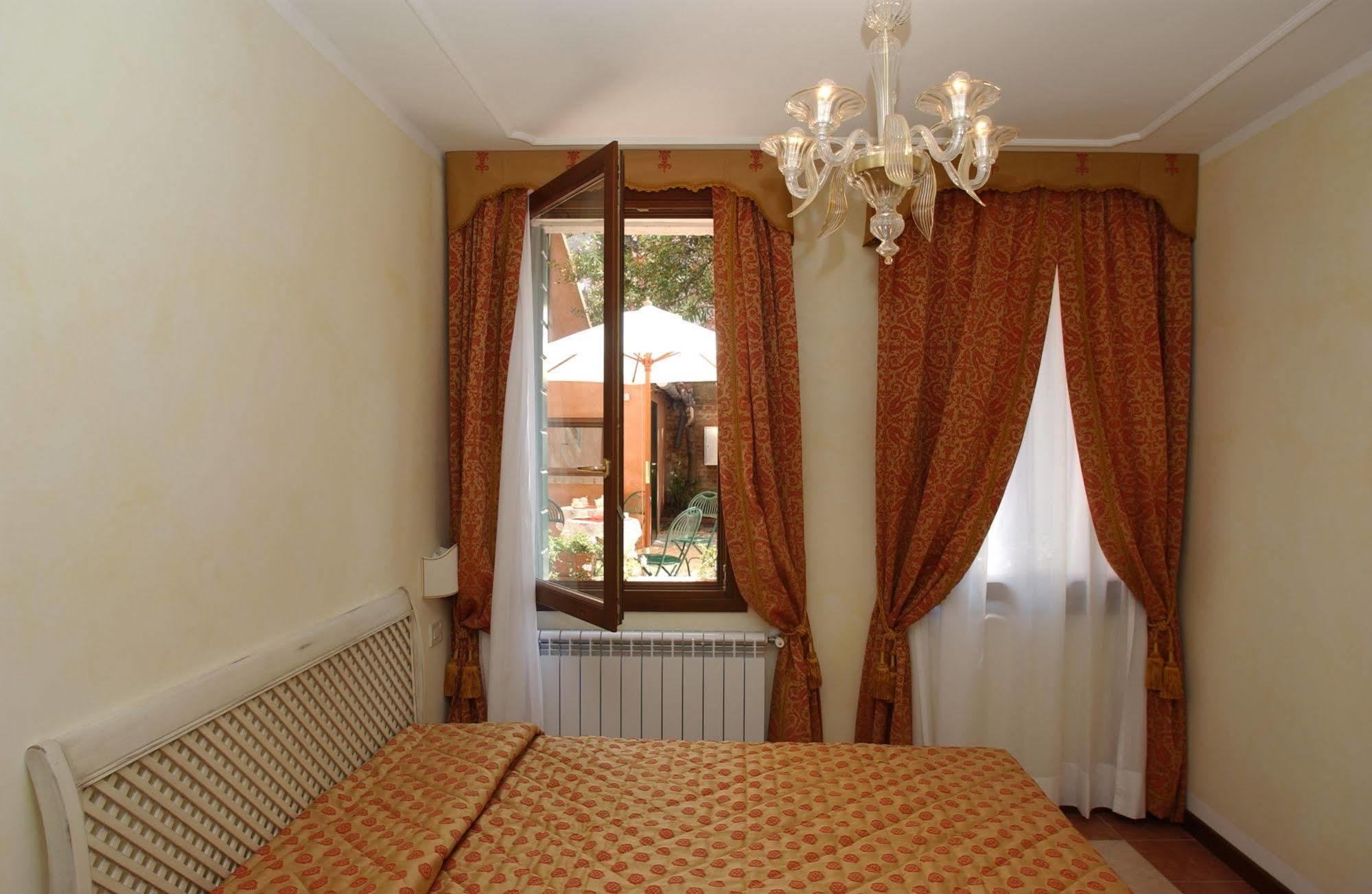 Casa Mimma Bed & Breakfast เวนิส ภายนอก รูปภาพ