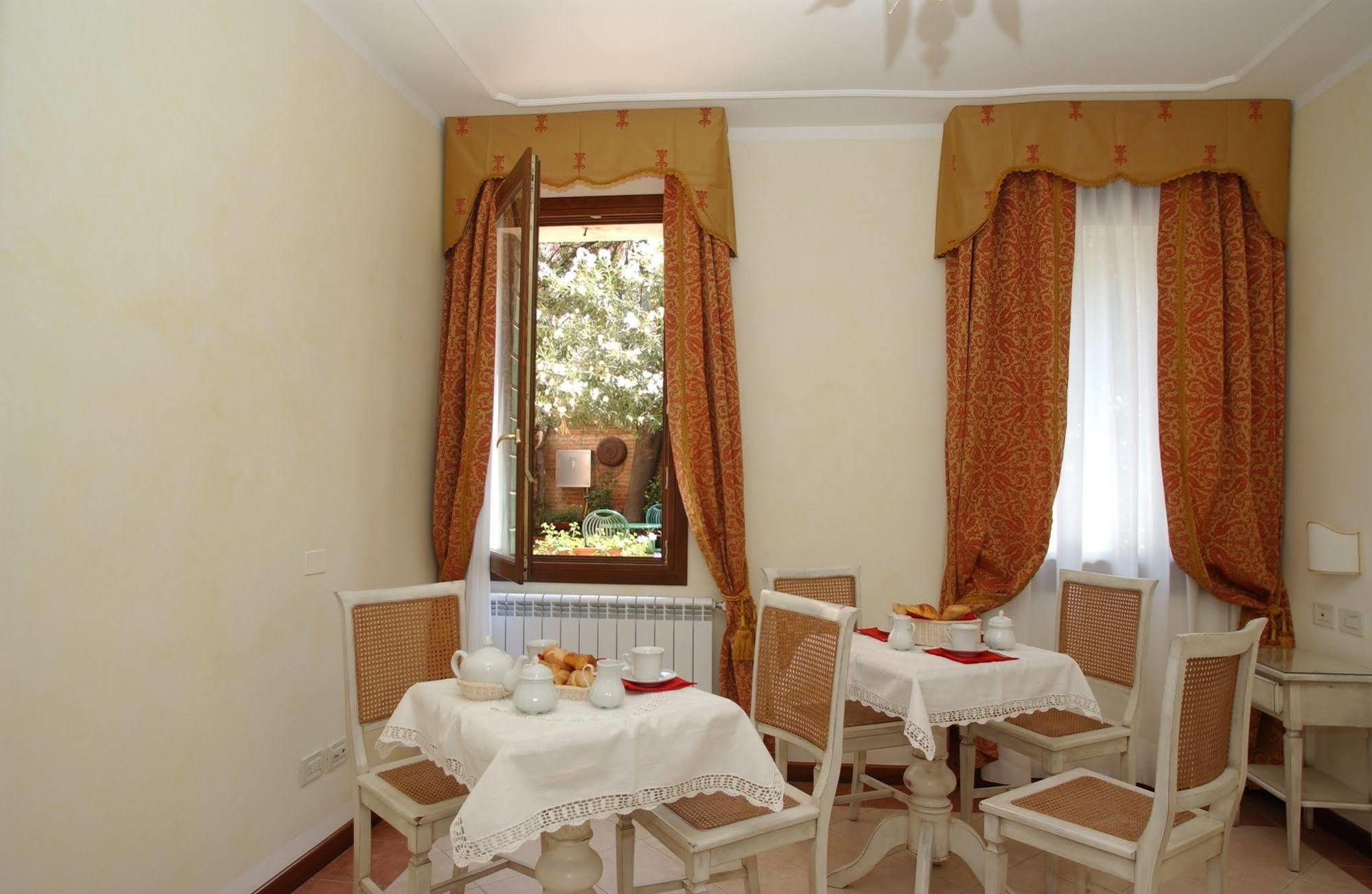Casa Mimma Bed & Breakfast เวนิส ภายนอก รูปภาพ