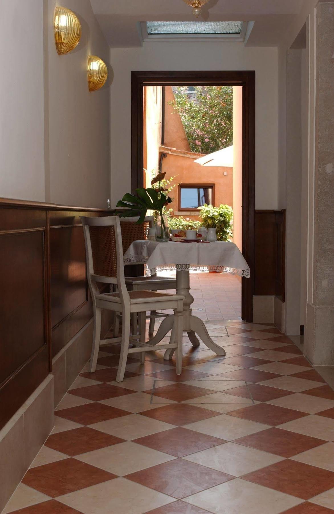 Casa Mimma Bed & Breakfast เวนิส ภายนอก รูปภาพ